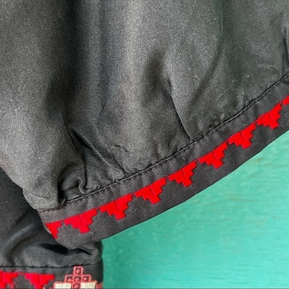 ANTHROPOLOGIE BLACK SILK GOTH EMPIRE WAIST EMBROIDERED DRESS SIZE LARGE NWOT - Picture 4 of 11